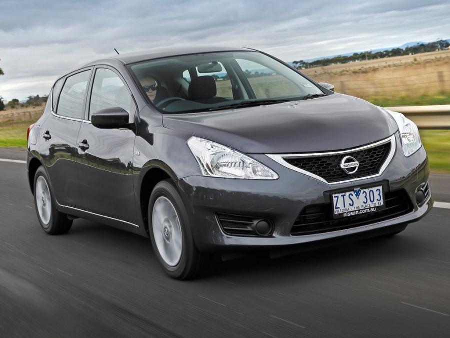 Nissan Pulsar SSS 2013 года  (фото 11 из 18)